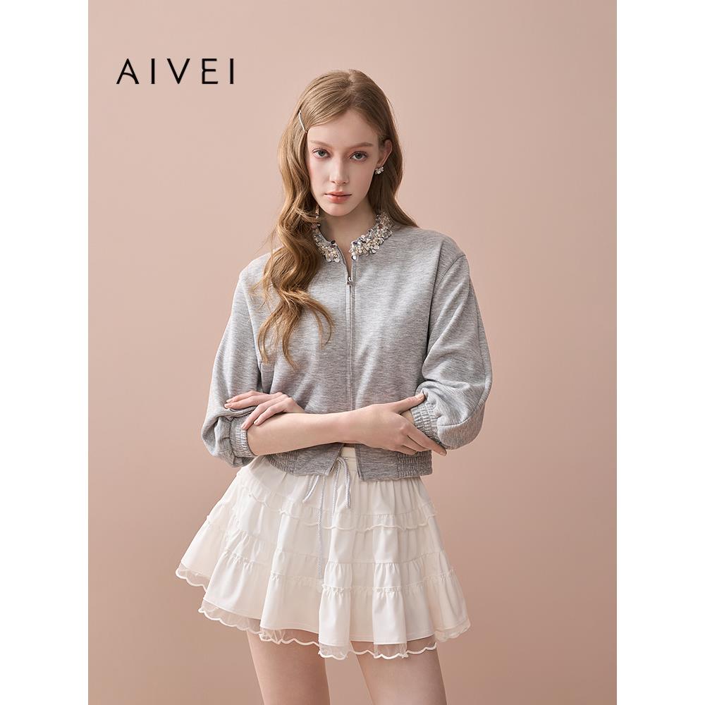 AIVEI欣贺艾薇2025秋季新少女感钉珠半高领棒球卫衣外套XRV4W03A