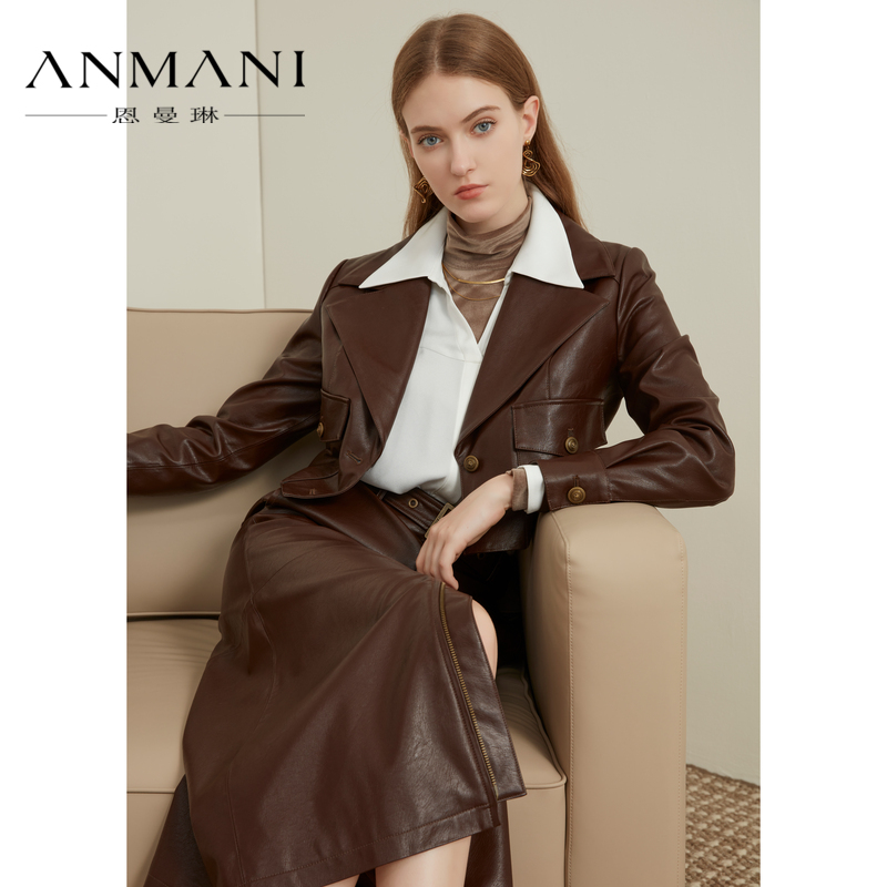 ANMANI恩曼琳23秋冬新款都市摩登西装式短款环保皮衣外套EANDDB19