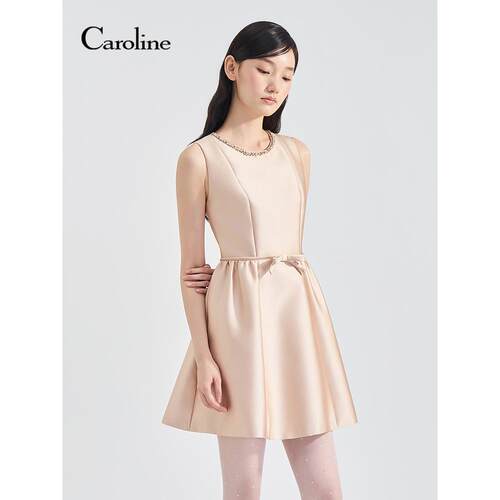 Caroline卡洛琳2026夏季新款钻饰圆领缎面连衣裙礼服裙ESC2L02S