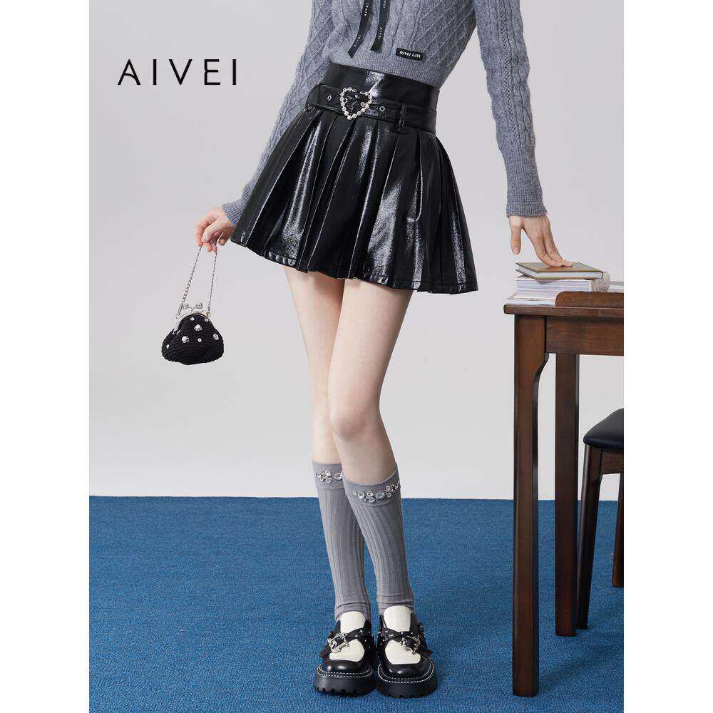 AIVEI欣贺艾薇 女高系列 秋辣妹小个子高腰百褶PU皮短裙Q0560111