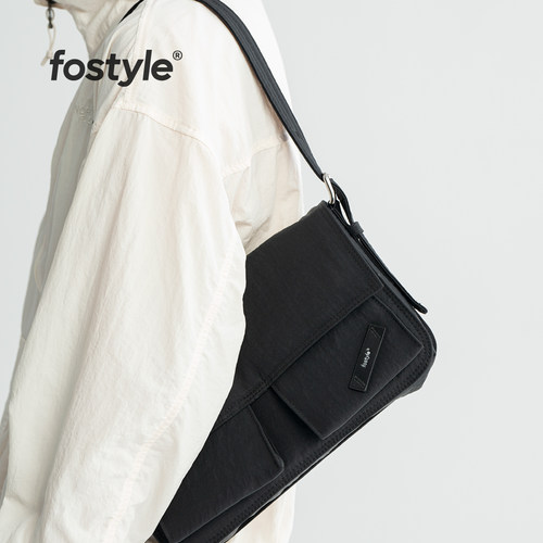 FOSTYLE晓晓腋下包多场合使用