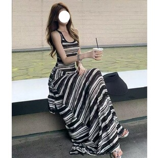 薄纱连衣裙女夏2026新款今年流行爆款假两件撞色条纹长款背心裙