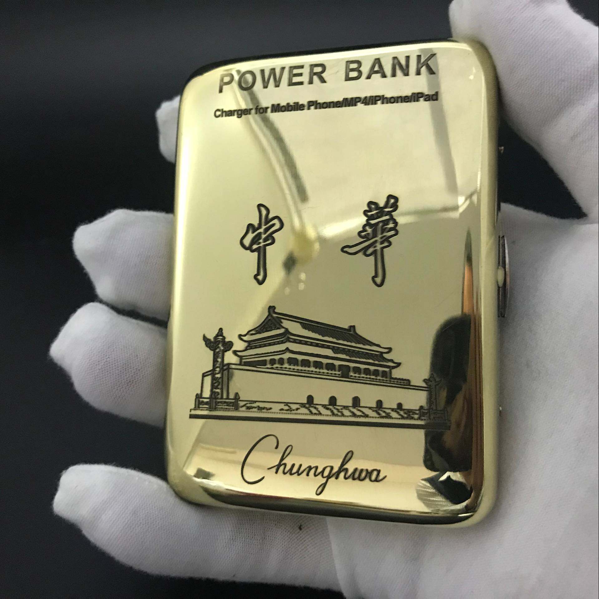 quercia经典万宝路黄铜雕刻烟盒骆驼16支便携防压复古香菸盒