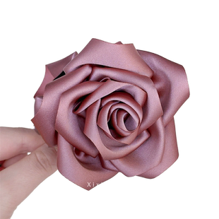 炙热阳光！新年红色玫瑰抓夹！后脑勺发夹高级感鲨鱼夹氛围感发卡