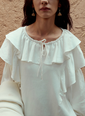 INGE 蓝与白天丝棉翻领双层荷叶边慵懒风塔克褶裥灯笼袖系带衬衫