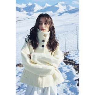 INGE 晨雾暖白美丽诺全羊毛翻领晕染扣廓形短款极简毛呢夹棉外套