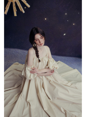 INGE 赤白橡色极简度假袖子可拆卸分割阔型吊带连衣裙长裙