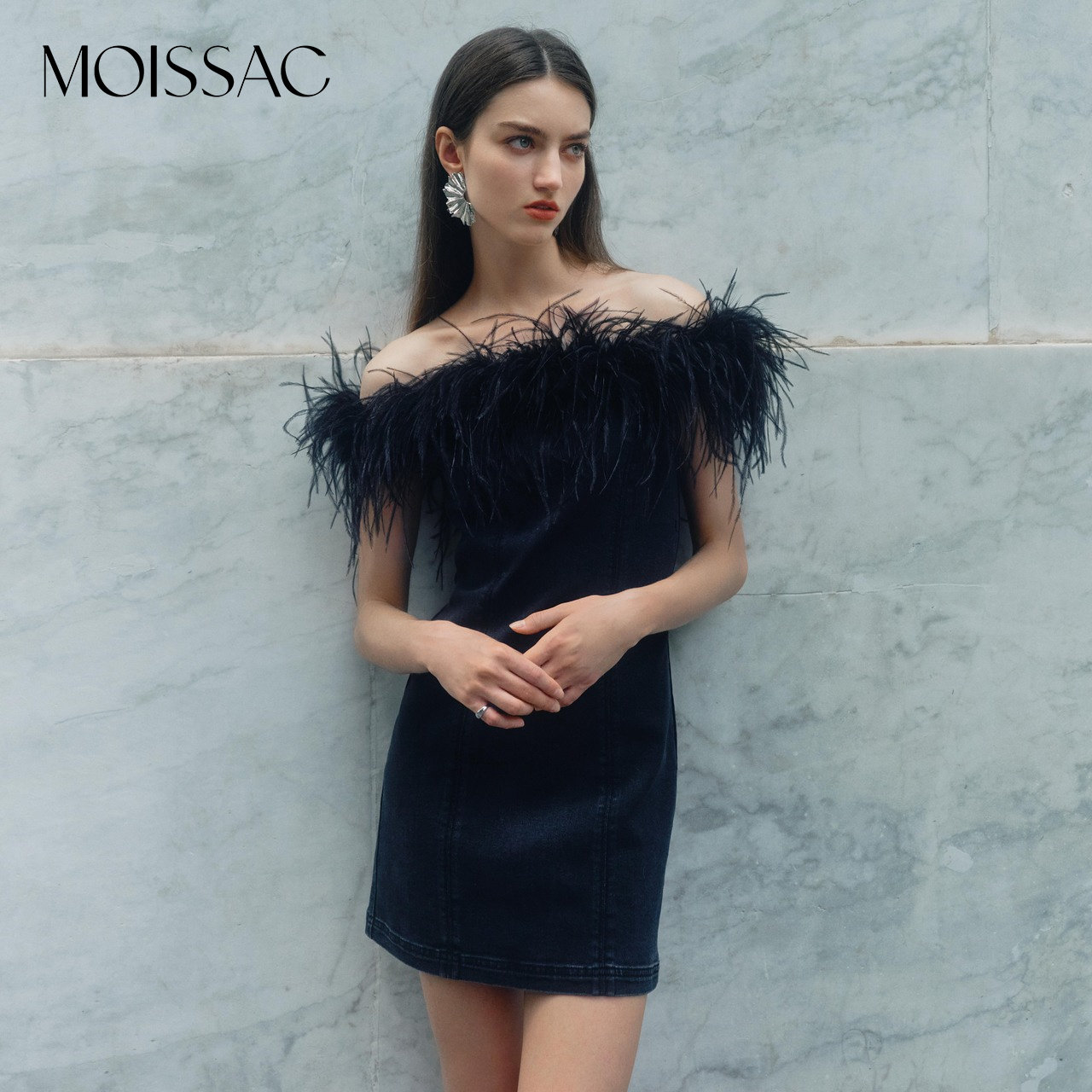 【呼呼专享】MOISSAC/摩萨克 设计感一字领可拆卸毛毛牛仔连衣裙