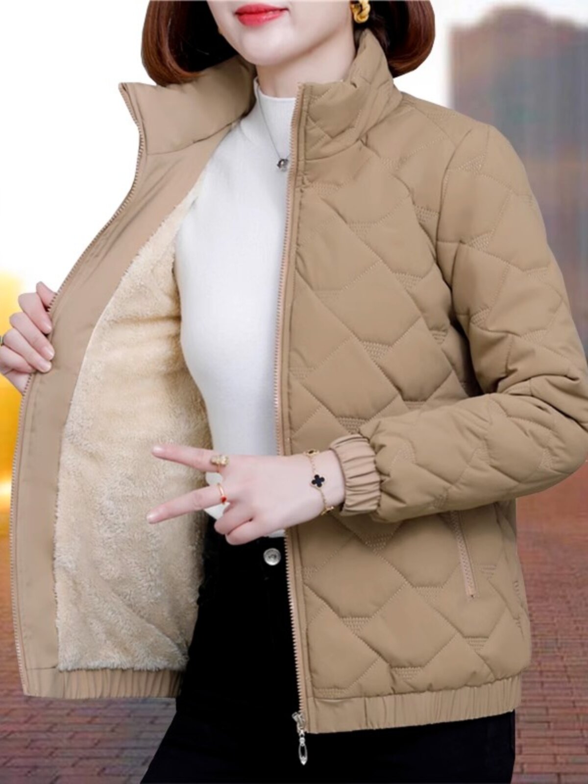 中年妈妈短款立领棉服棉衣女秋冬季加绒加厚2025新款宽松大码棉袄