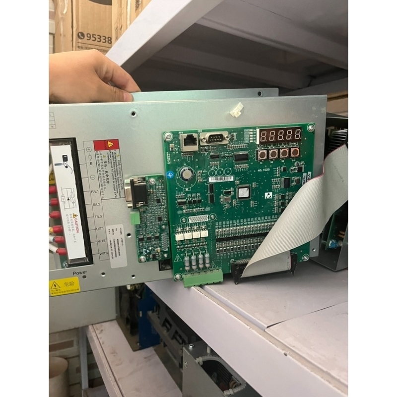 议价新时达电梯变频器AS380 4T0011D安装
