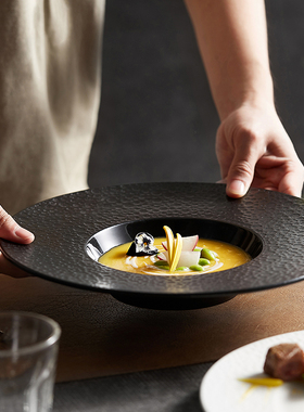 一亨磨砂11寸酒店意面黑色创意菜家用牛扒排轻奢西餐具网红汤盘子