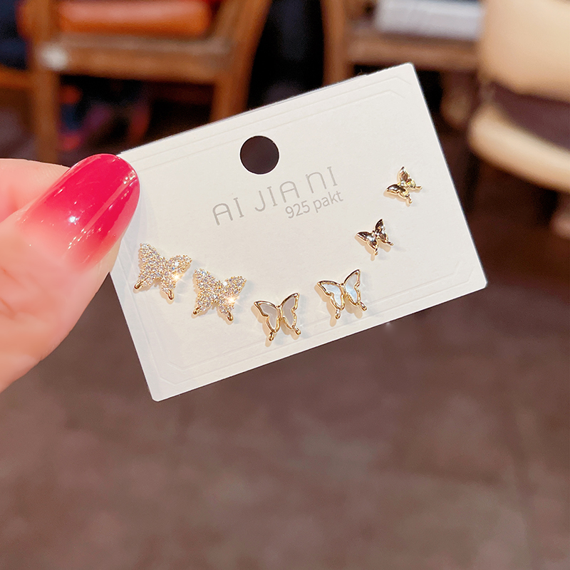 小巧精致超仙贝壳蝴蝶耳钉高级感轻奢气质组合套装耳环春季耳饰女