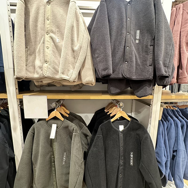 秋冬款防风仿羊羔绒夹克