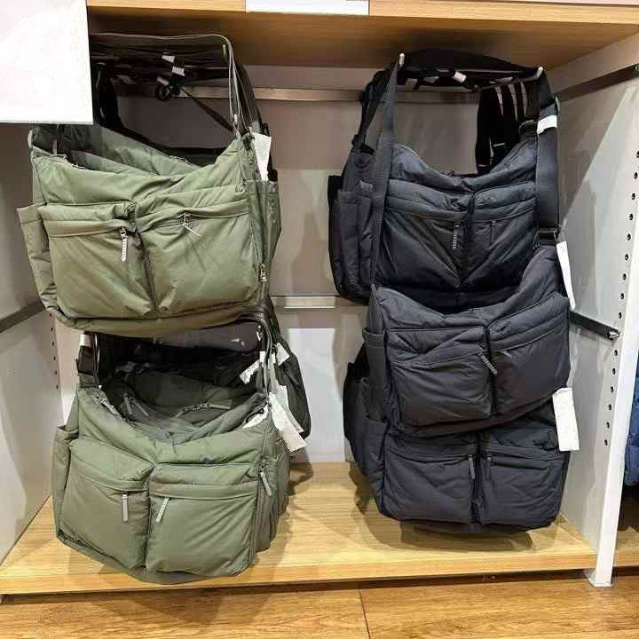 日系2025新款男装/女装休闲挎包/单肩斜挎包多口袋防泼水包479281