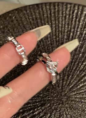 高级感时尚冷淡风轻奢叠戴套戒女ins小众设计锆石超闪网红指环潮