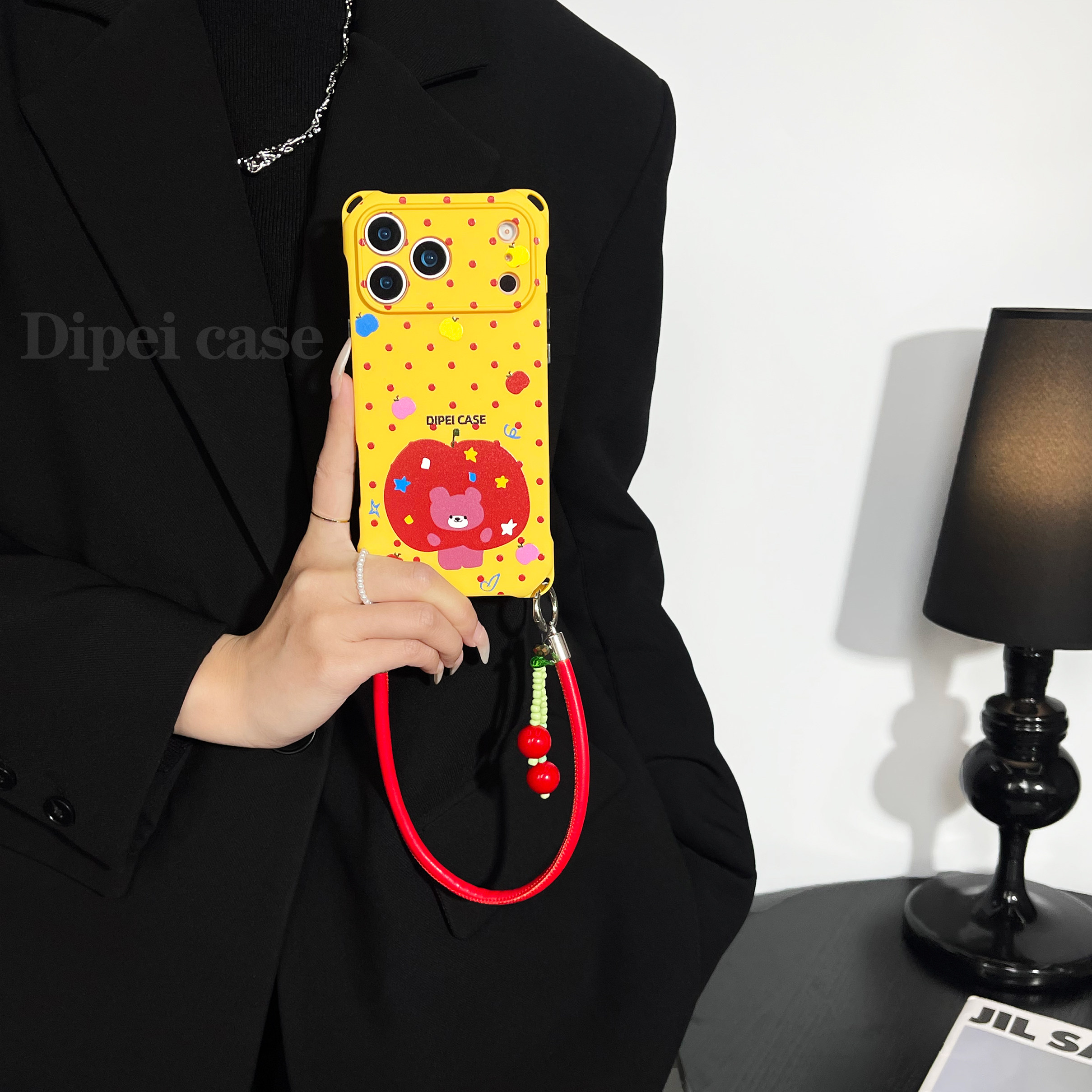 苹果熊~mate60挂绳手机壳四角带孔17Promax适用苹果iPhone16plus华为pura80pro/70斜挎新款手提小米15/14小众