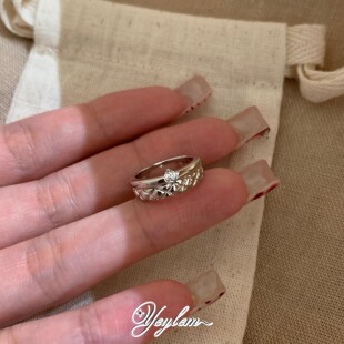 yeylem|coco风·中古菱格莫桑钻925银尾戒