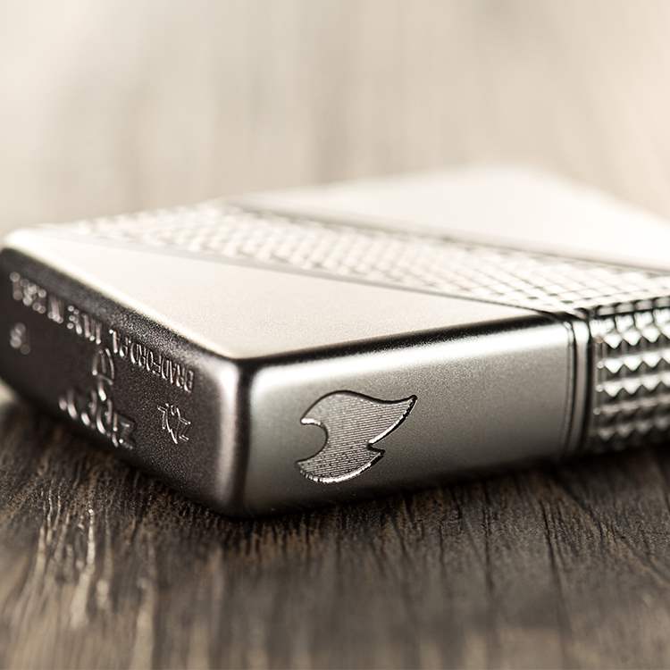 正品正品ZIPPO打火机 美国C16加厚盔甲2016年度限量收藏版经典火