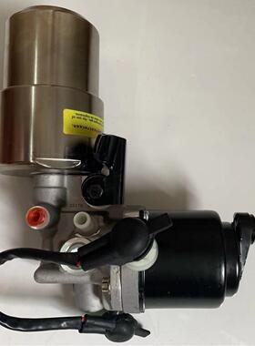 MN102843，MR977462+MN102844/4630A012 刹车助力器泵，ABS泵