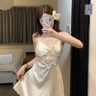 带胸垫桑蚕丝睡衣两件套装 礼盒装 性感镂空真丝吊带睡裙女春秋新款