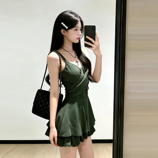 性感辣妹绿色吊带连衣裙子女夏季 小个子收腰显瘦a字短裙 2026新款