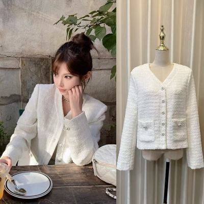 CHICYOU 白色珍珠扣可休闲可女人小香v领口袋外套