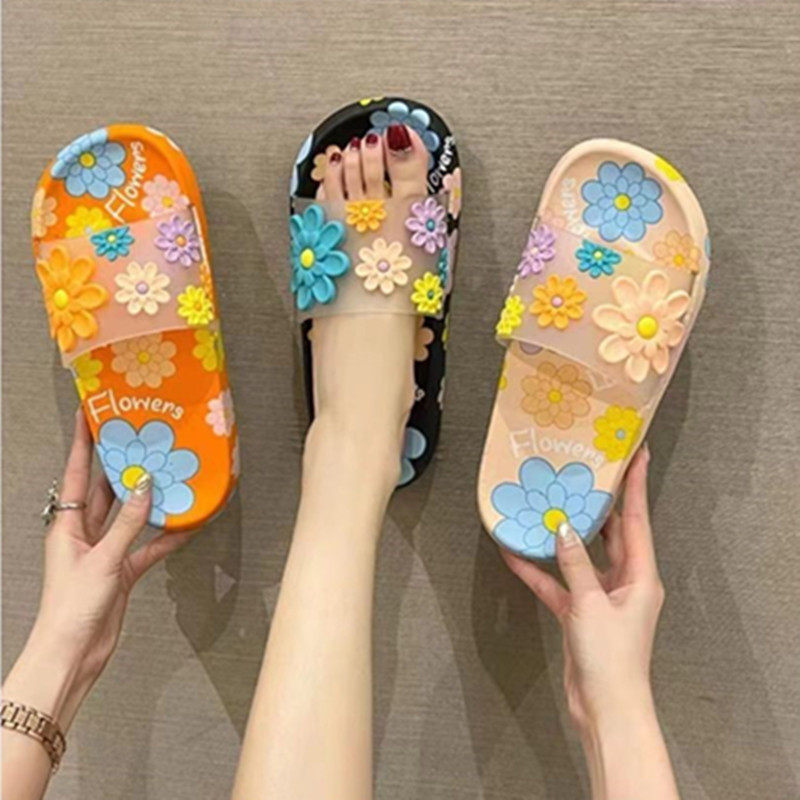 新款可爱花朵拖鞋女居家室内外穿日常软底防滑防臭浴室一字拖女夏