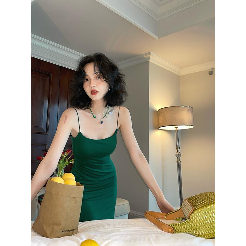 通勤无袖复古性感吊带包臀裙