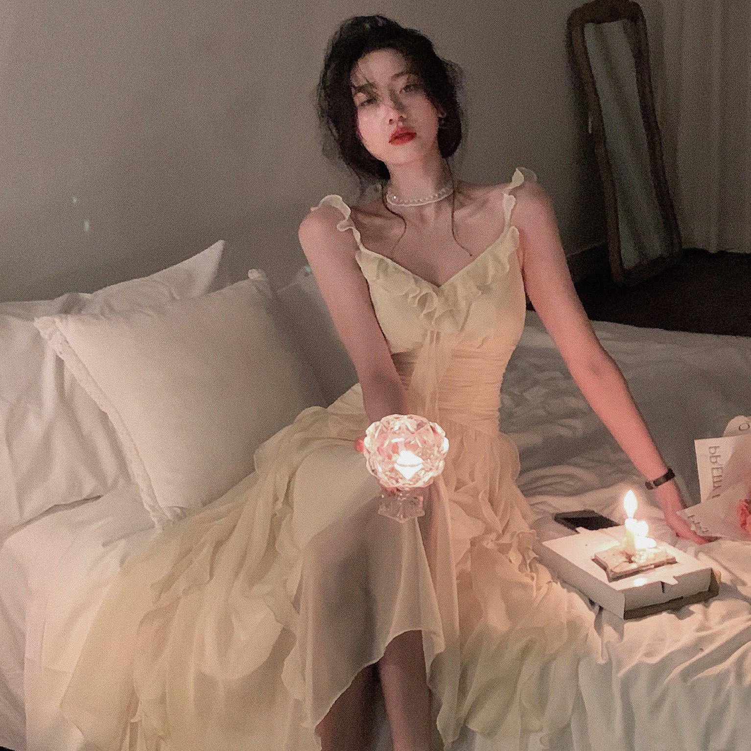法式荷叶边纯欲吊带连衣裙子仙女收腰气质小众设计温柔风长裙夏季