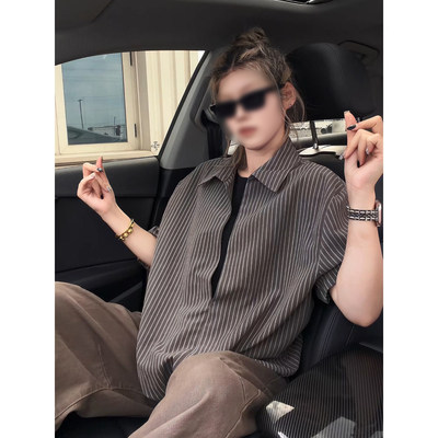 深灰色条纹短袖衬衫男款夏季小众假两件拼接上衣vintage痞帅半袖