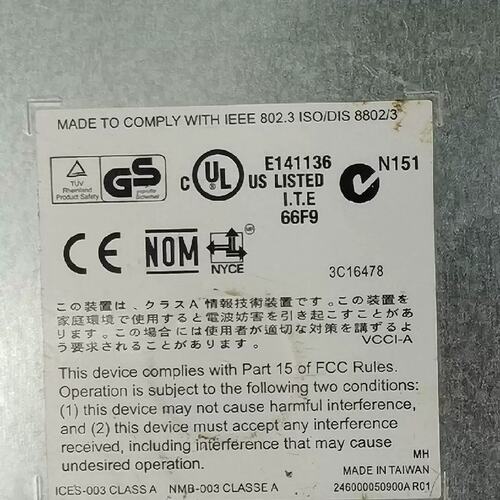 议价交换机 3COM-2 拆机的实物图