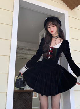 越韩小鱼 洛keke少女 法式黑色丝绒连衣裙女秋冬蕾丝拼接千金礼裙