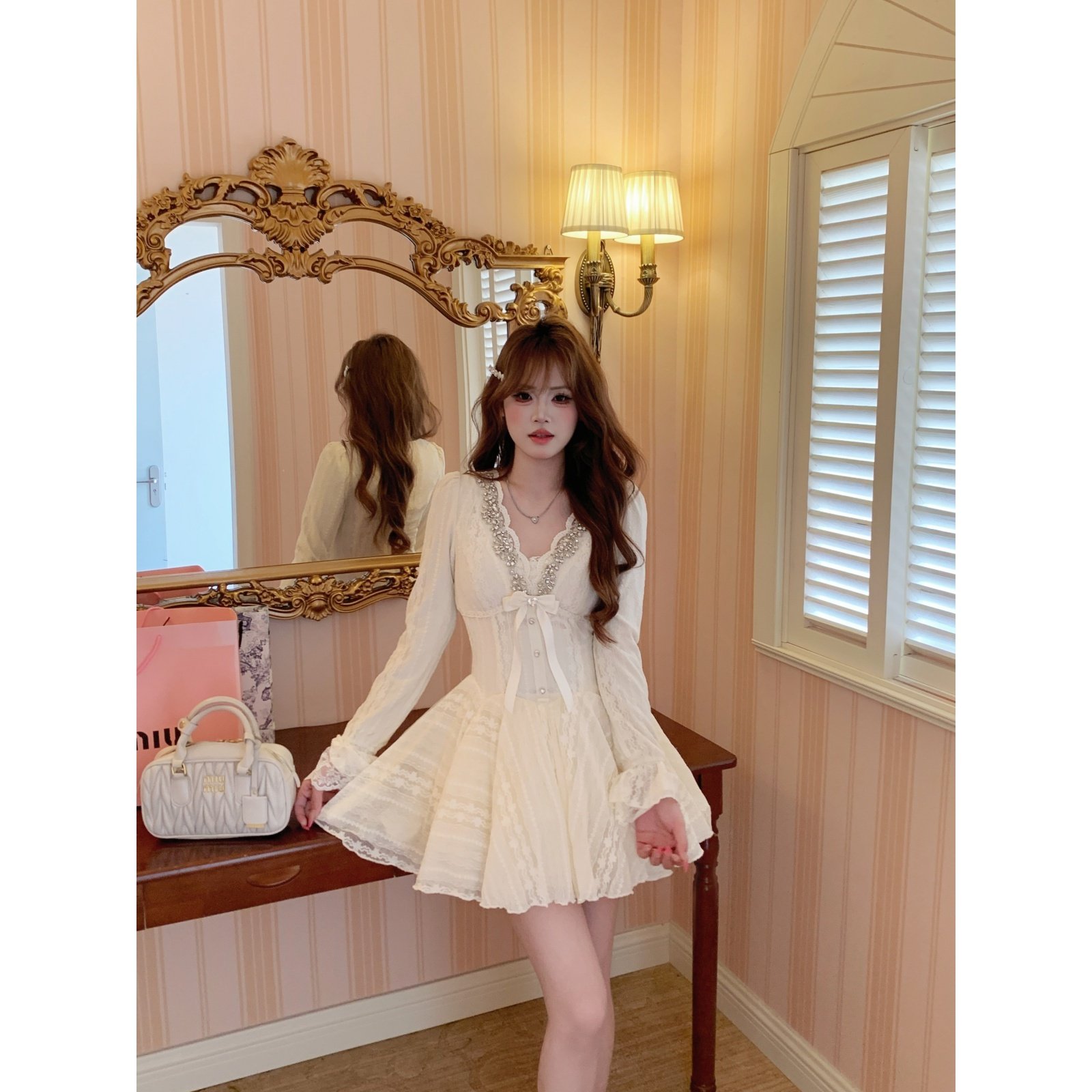 越韩小鱼 复古甜心 重工镶钻法式连衣裙收腰生日千金风蓬蓬裙