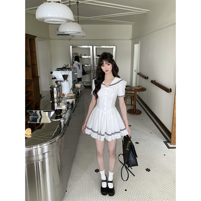 越韩小鱼Musefish 少女时代短袖版 甜美学院风海军领白色连衣裙