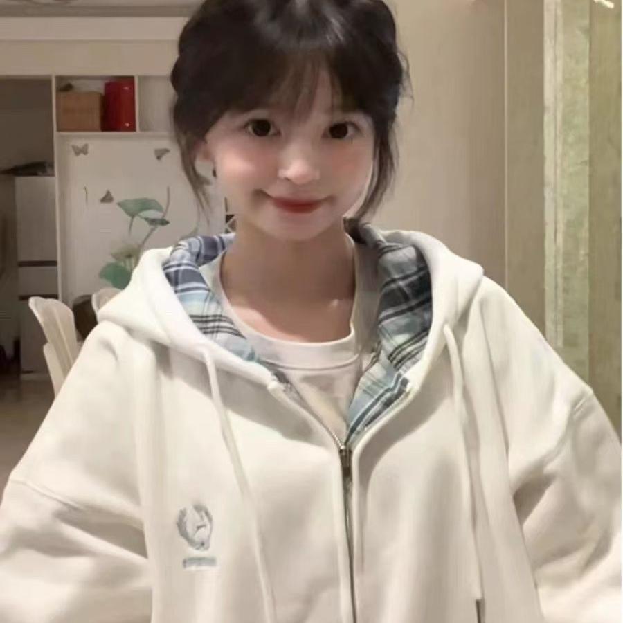 白色学院风格子拼接连帽开衫女卫衣2025新款爆款秋冬加绒纯棉外套