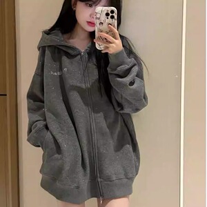 深灰色独特细闪连帽拉链卫衣女秋冬2025新爆款时尚洋气慵懒风外套