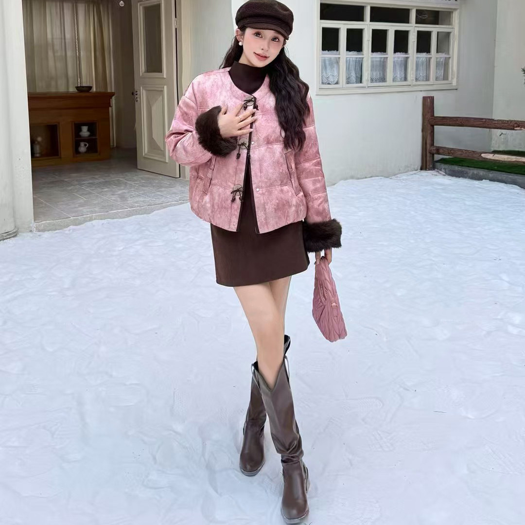 25新款新中式国风白鸭绒服兔毛袖口盘扣短款羽绒服女冬季显瘦上衣