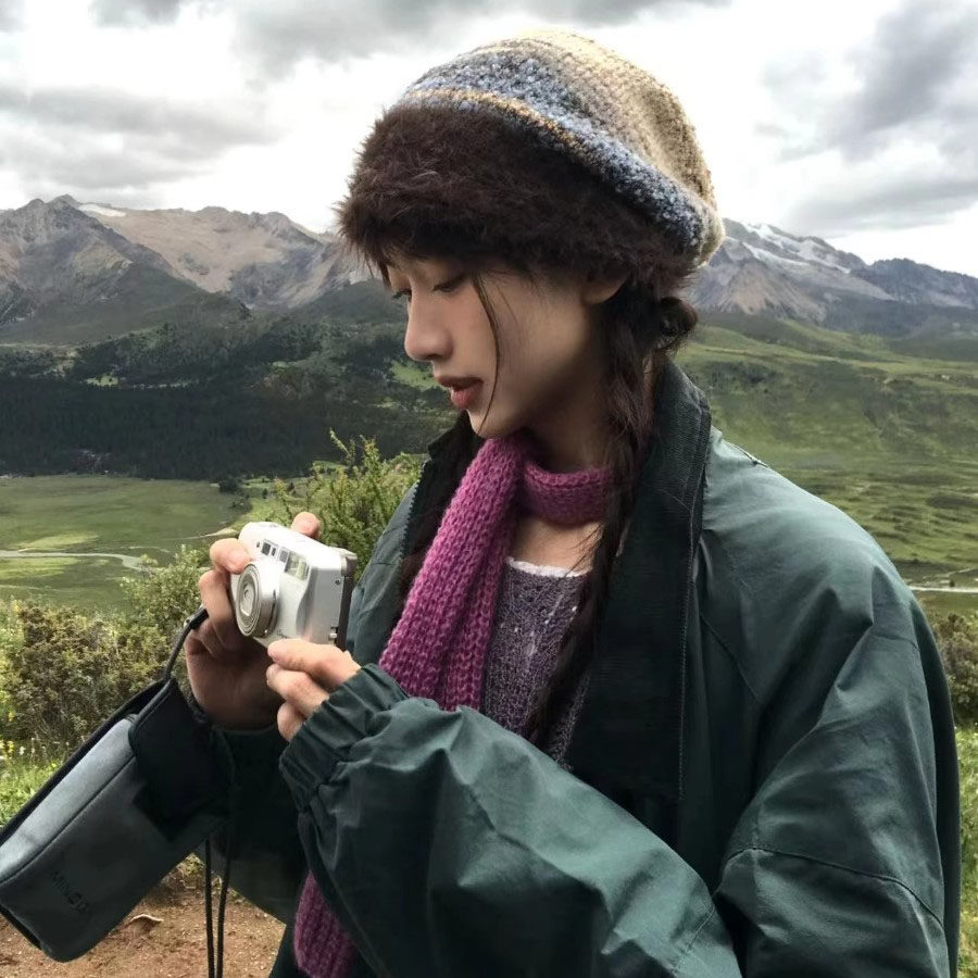 禾木伊犁草原度假彩色堆堆帽冷帽