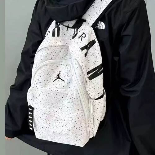 耐克JORDAN满天星双肩包学生书包