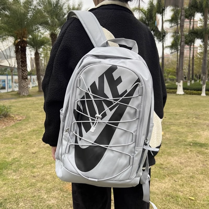 耐克新款运动双肩背包