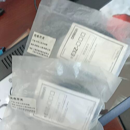 议价omRon E3Z-D61 两个需要的联系可维修