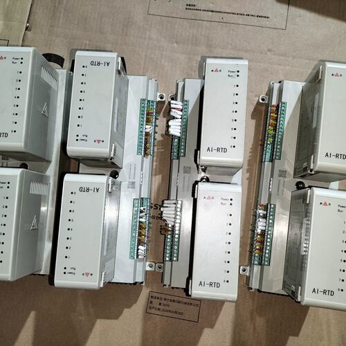 议价新华DCS模块 xAI-81-25(Pt100)，8路温度传可维修