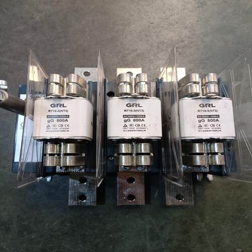 议价2台未通电3P800A隔离开关熔断器组可维修