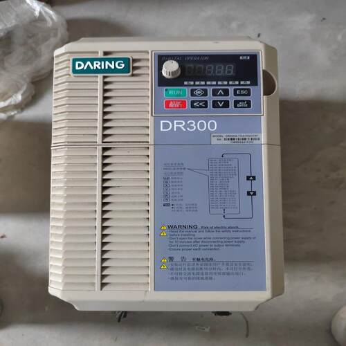 议价变频器DR300A-T3-015G/018P成可维修