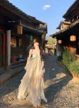 夏季海岛风情印花显瘦超仙长裙度假风露背吊带裙氛围感仙女洋装