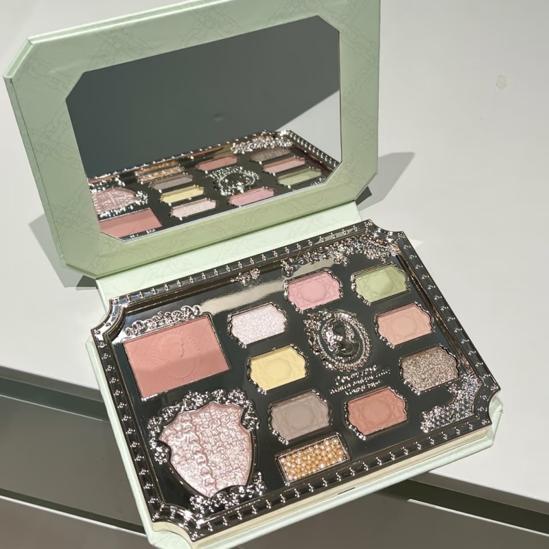 colorrose牛郎眼影腮红高光一体