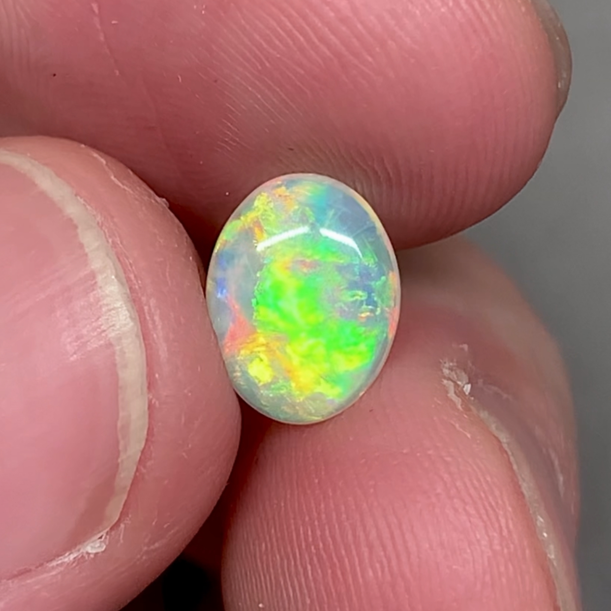 澳洲天然水晶欧泊金绿粉彩澳宝项链戒指定制1.06ct 9*6.9*2.7mm
