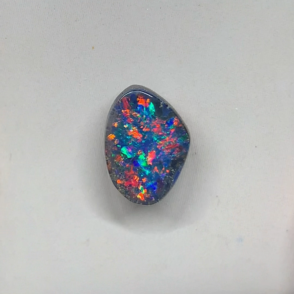 澳洲天然欧泊繁花七彩铁欧泊戒指吊坠定制2.96ct 10.8*7.6*3.8mm