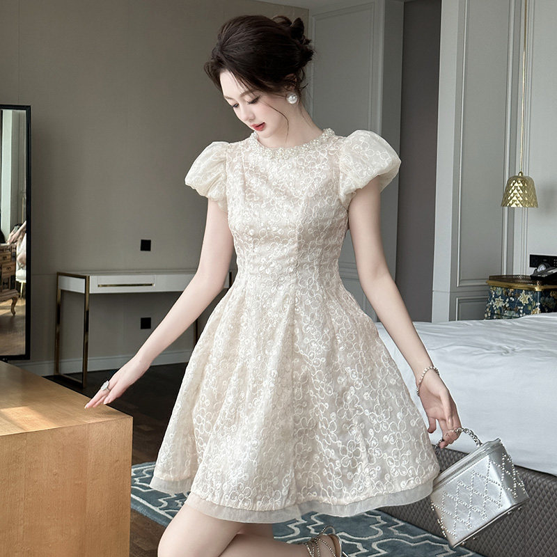 蕾丝亮片连衣裙女夏季新款泡泡袖法式轻奢气质高级感生日礼服裙