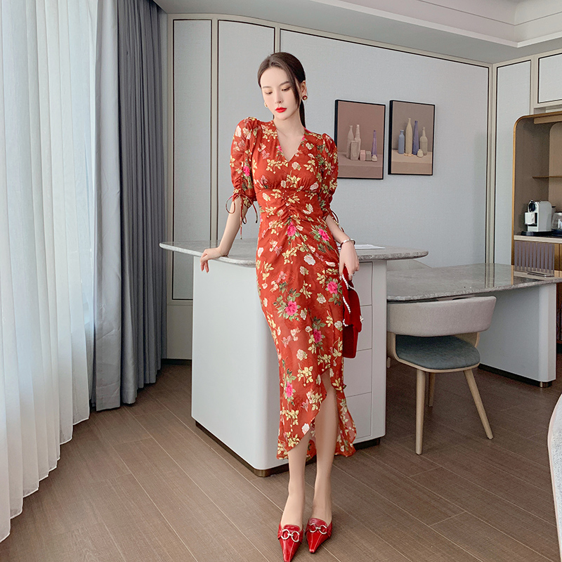 欧洲站复古抽绳连衣裙女夏轻熟风桔梗褶皱有女人味显瘦开叉碎花裙